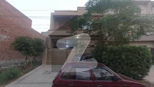 جوبلی ٹاؤن ۔ بلاک ڈی جوبلی ٹاؤن لاہور میں 5 کمروں کا 7 مرلہ مکان 2.1 کروڑ میں برائے فروخت۔
