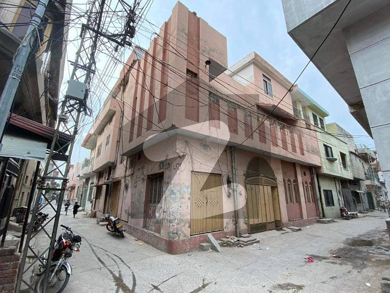 6.75 Marla 3 Stories Corner House for Sale on very Prime Location DC-Road Gujranwala