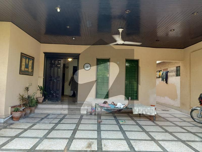 10 Marla House For Sale In Dha Phase 4 Aa Used