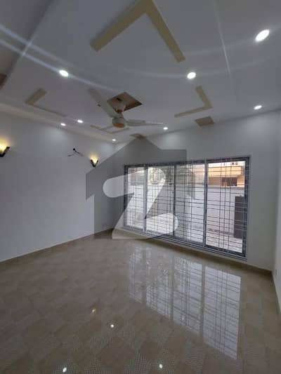 10 Marla House Available For Rent Airport Road