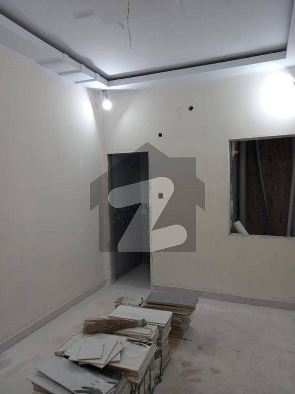 ناظم آباد - بلاک 5سی ناظم آباد کراچی میں 2 کمروں کا 2 مرلہ بالائی پورشن 42 لاکھ میں برائے فروخت۔