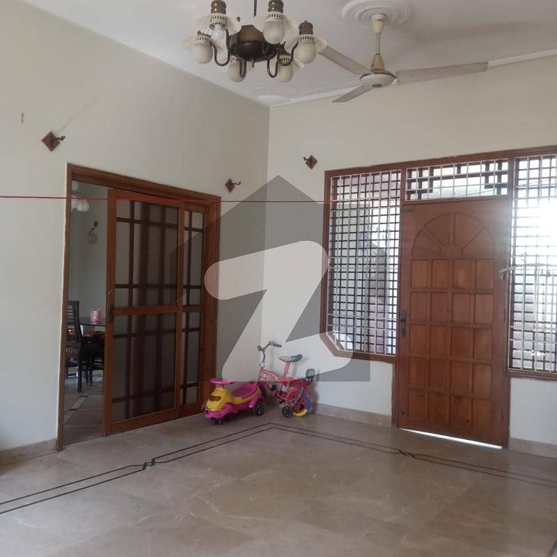 Single Storey 300 Square Yards House For rent In GulshaneIqbal