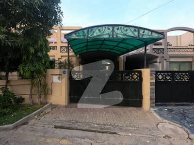 12.2 Marla House Is Available For Sale In Eden Avenue Lahore