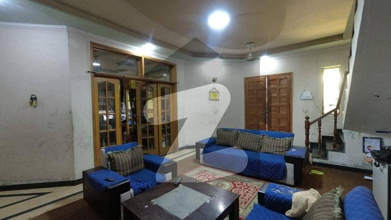 10 Marla Single Storey House For Rent