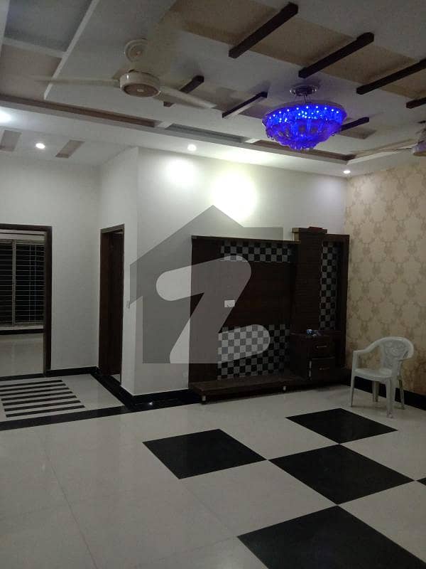 آرکیٹیکٹس انجنیئرز ہاؤسنگ سوسائٹی لاہور میں 5 کمروں کا 10 مرلہ مکان 3.25 کروڑ میں برائے فروخت۔