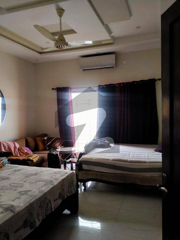 این ایف سی 1 لاہور میں 8 کمروں کا 2 کنال مکان 10 کروڑ میں برائے فروخت۔