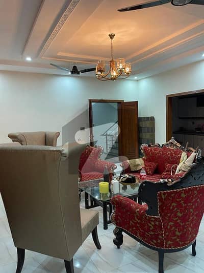 آرکیٹیکٹس انجنیئرز ہاؤسنگ سوسائٹی لاہور میں 5 کمروں کا 10 مرلہ مکان 1.3 لاکھ میں کرایہ پر دستیاب ہے۔