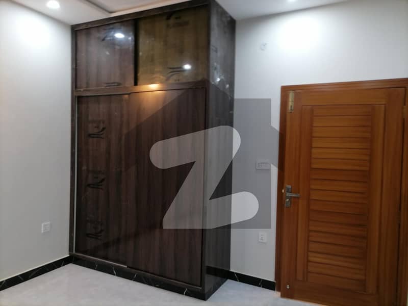 این ایف سی 1 لاہور میں 3 کمروں کا 7 مرلہ مکان 65 ہزار میں کرایہ پر دستیاب ہے۔