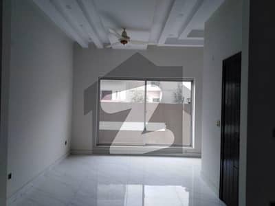 18 Marla House In Paragon City Of Lahore Is Available For rent
