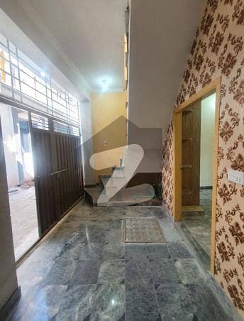 وکیل کالونی اسلام آباد ہائی وے راولپنڈی میں 2 کمروں کا 2 مرلہ مکان 42 لاکھ میں برائے فروخت۔