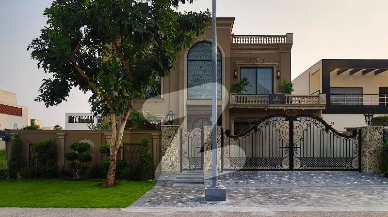 One Kanal Villa For Sale At Hot Location Near Park