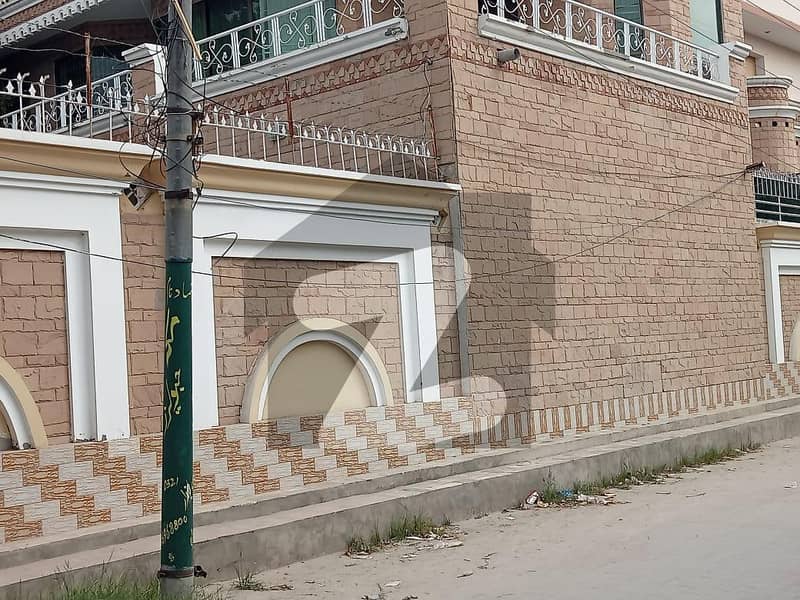 Reserve A Centrally Located House In Fateh Town