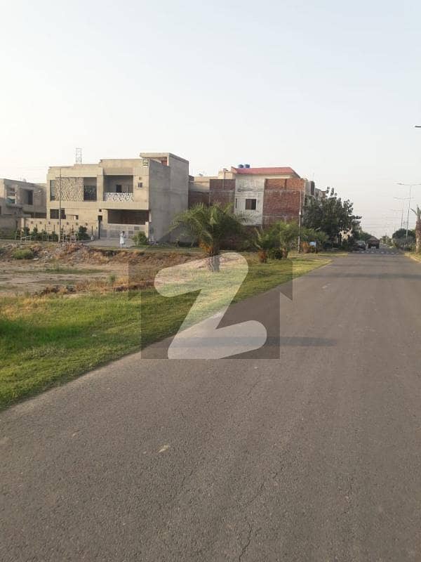 Stunning 2250 Square Feet Residential Plot In Sitara Valley Available