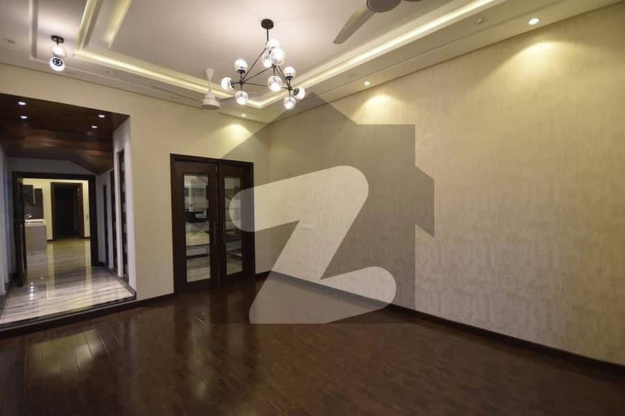 DHA Phase 5 - Block E Upper Portion For rent Sized 20 Marla