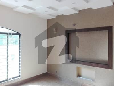 10 Marla Upper Portion In AWT Phase 2 - Block D For rent
