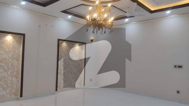 رحمان ولاز لاہور میں 4 کمروں کا 7 مرلہ مکان 1.6 کروڑ میں برائے فروخت۔