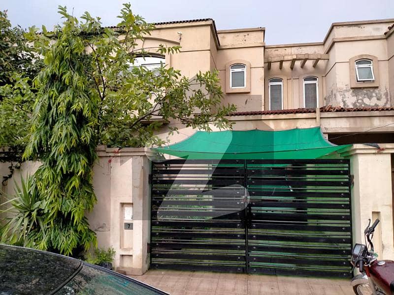 ایڈن ویلیو ہومز ایڈن لاہور میں 3 کمروں کا 7 مرلہ مکان 65 ہزار میں کرایہ پر دستیاب ہے۔
