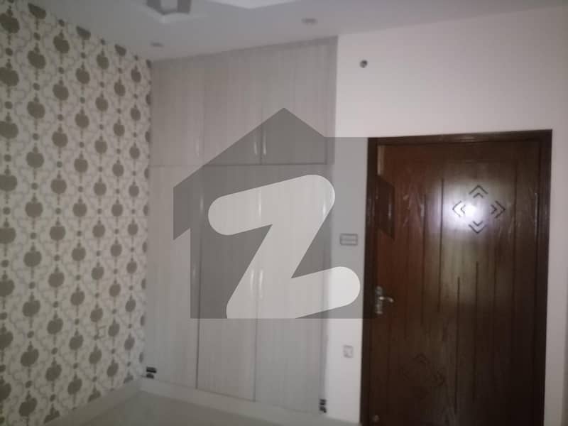 10 Marla Lower Portion In Nasheman-e-Iqbal Phase 2 For rent