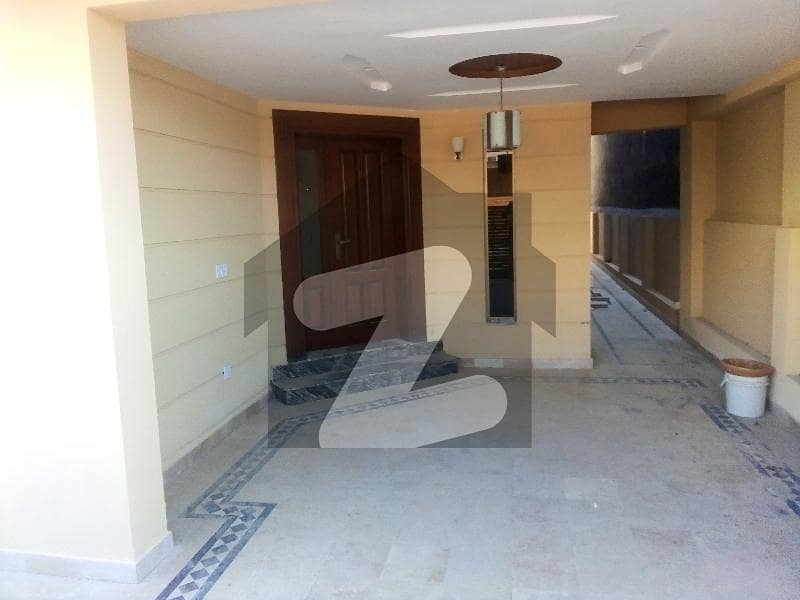 Luxury 10 Marla House For Rent In Bahria Town