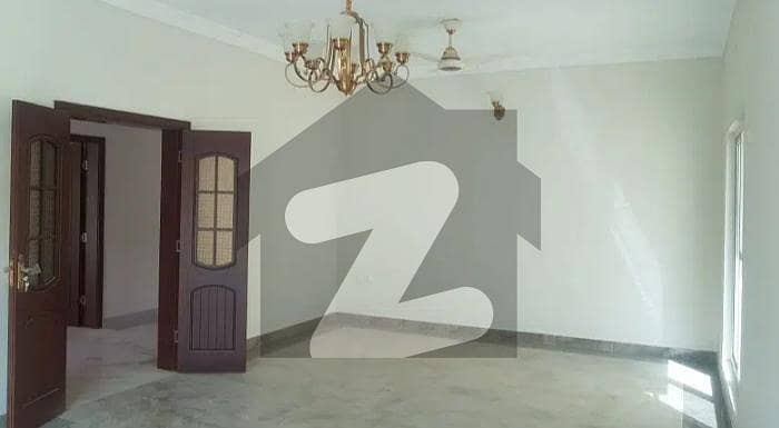 Brand New 500 Sq Yards Corner House Available For Rent