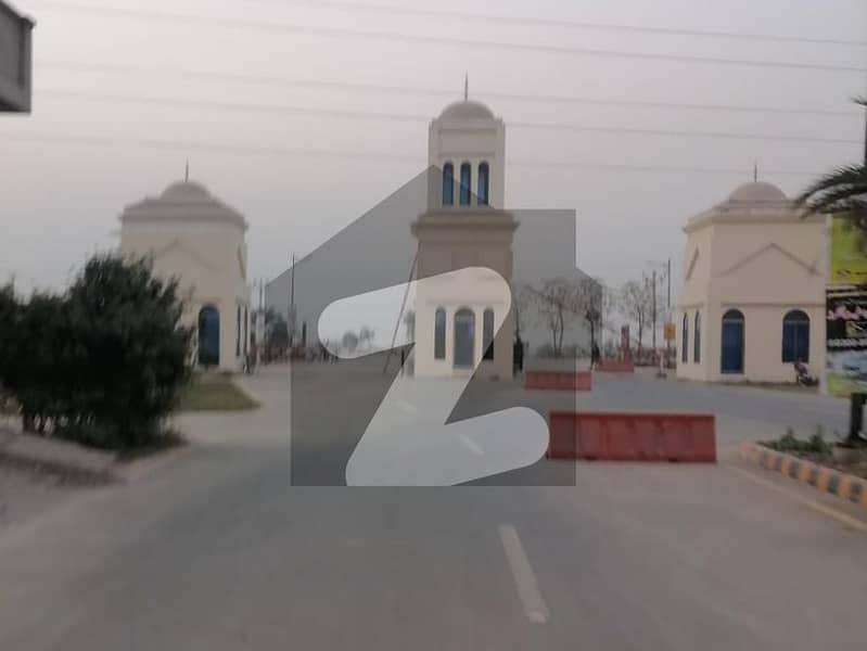کینال ویلی لوئر کینال روڈ فیصل آباد میں 7 مرلہ رہائشی پلاٹ 80 لاکھ میں برائے فروخت۔