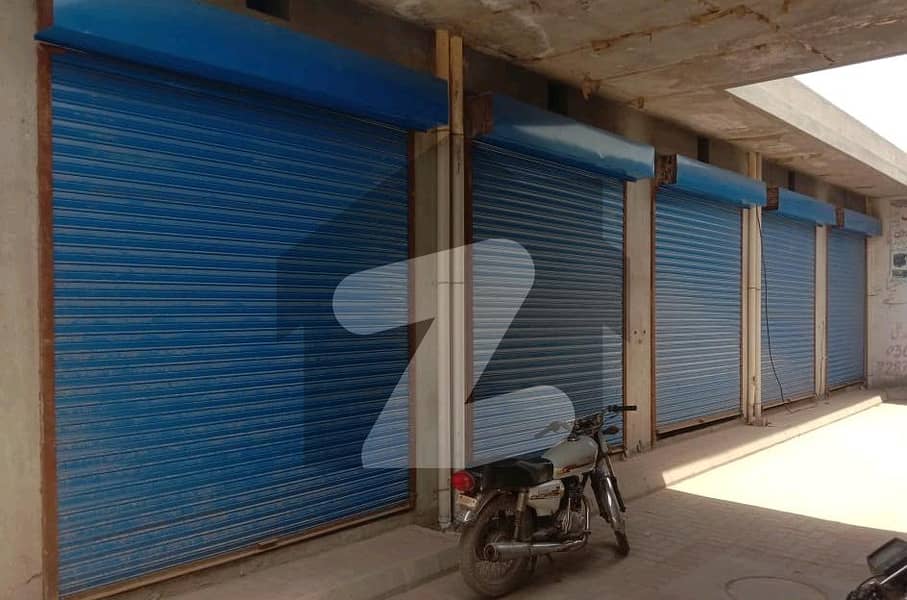 400 Square Feet Shop Is Available For sale In 204 Chak Road