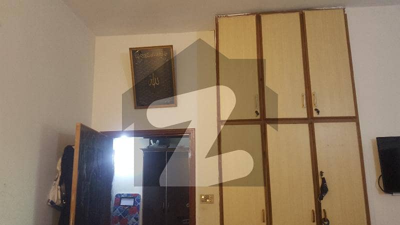 پی سی ایس آئی آر سٹاف کالونی لاہور میں 8 کمروں کا 17 مرلہ مکان 3.25 کروڑ میں برائے فروخت۔