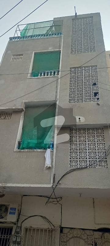 اعظم بستی جمشید ٹاؤن کراچی میں 7 کمروں کا 3 مرلہ مکان 1.9 کروڑ میں برائے فروخت۔