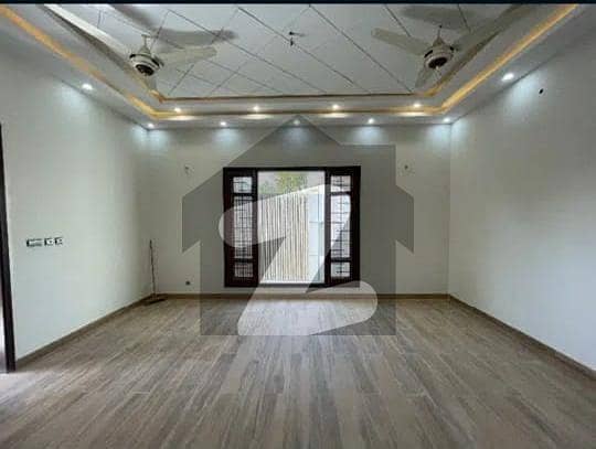 پاکستان مرچنٹ نیوی سوسائٹی سکیم 33 - سیکٹر 15-A سکیم 33 کراچی میں 6 کمروں کا 10 مرلہ مکان 4.7 کروڑ میں برائے فروخت۔
