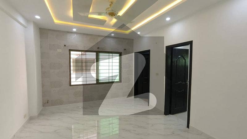 3 Beds 11 Marla Brand New Apartment For Rent In Askari 11 Sector B