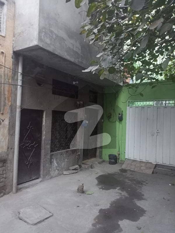 شادباغ لاہور میں 4 کمروں کا 3 مرلہ مکان 70 لاکھ میں برائے فروخت۔
