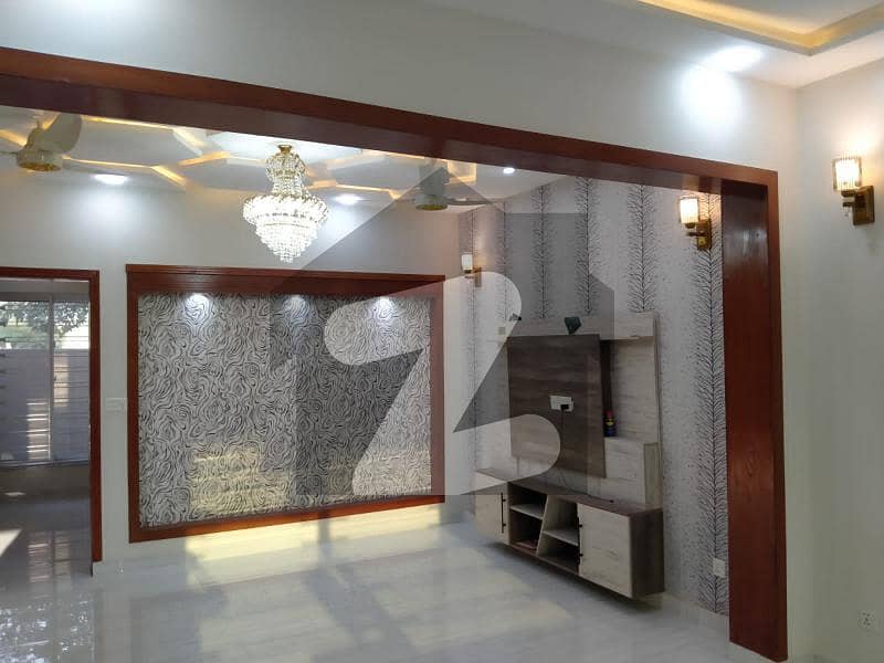 بحریہ ٹاؤن اقبال بلاک بحریہ ٹاؤن سیکٹر ای بحریہ ٹاؤن لاہور میں 2 کمروں کا 10 مرلہ زیریں پورشن 37 ہزار میں کرایہ پر دستیاب ہے۔