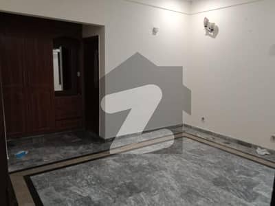 10 Marla Lower Portion Available For Rent In Izmir Town - Block J