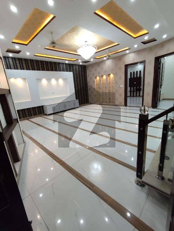 10 Marla brand new house for sale, near wapda town college road