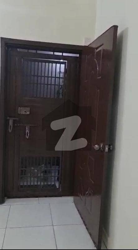 ناظم آباد - بلاک 5سی ناظم آباد کراچی میں 2 کمروں کا 4 مرلہ بالائی پورشن 26 ہزار میں کرایہ پر دستیاب ہے۔