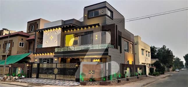 13 Marla Brand New Corner Semi Furnished Luxurious Designer House For Sale in Bahria Town Lahore
