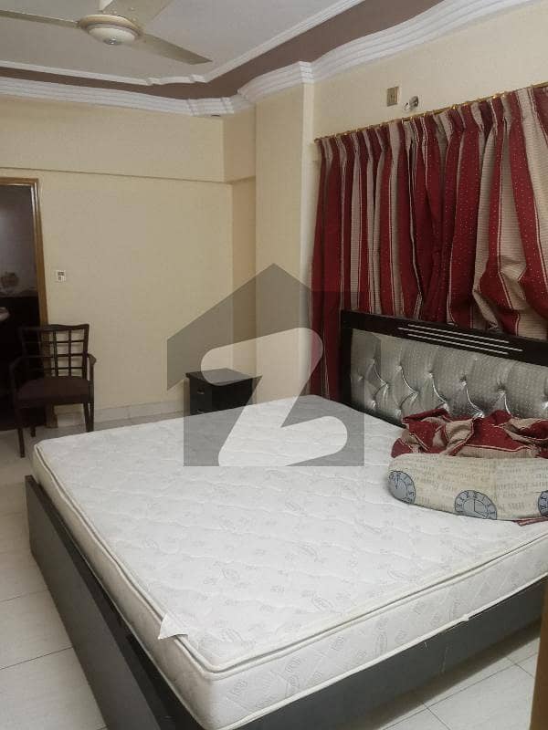 کلفٹن ۔ بلاک 2 کلفٹن,کراچی میں 3 کمروں کا 9 مرلہ فلیٹ 3.0 کروڑ میں برائے فروخت۔