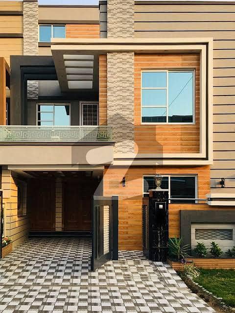 5 Brand New Luxury House First Entry House Available For Rent Bahria Town Lahore