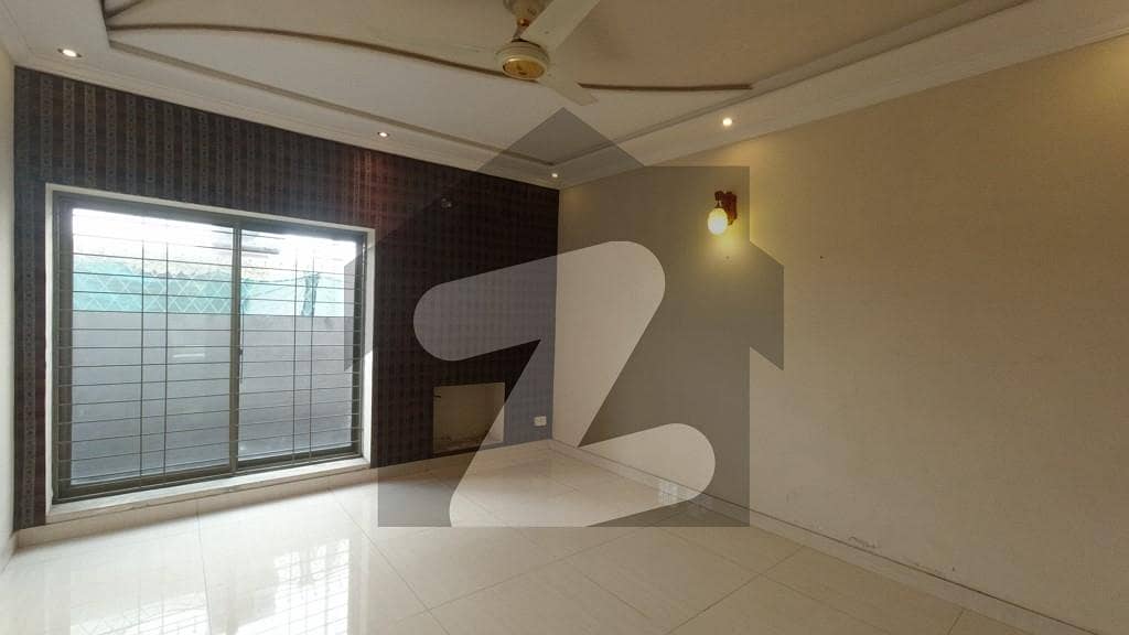ڈی ایچ اے فیز 3 ڈیفنس (ڈی ایچ اے) لاہور میں 5 کمروں کا 1 کنال مکان 6.45 کروڑ میں برائے فروخت۔