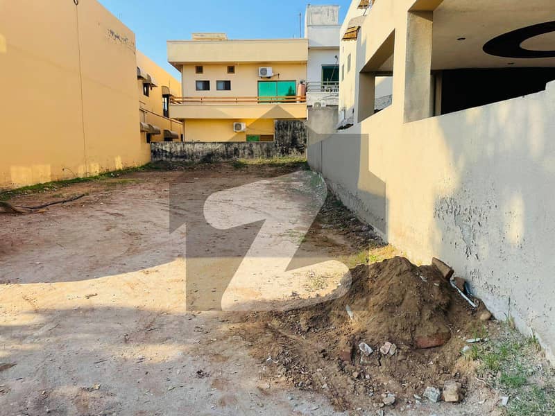 10 Marla Residential Plot For sale In Beautiful Bahria Town Phase 6