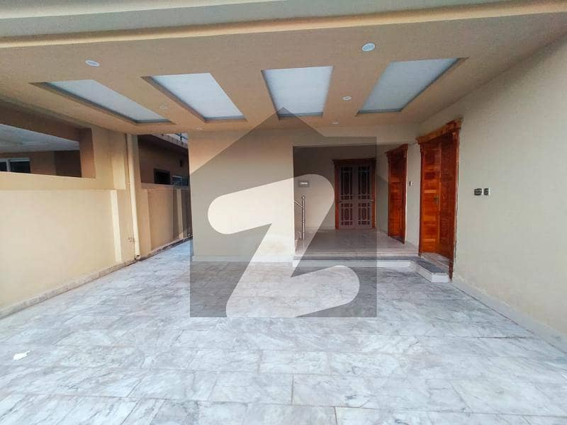 10 Marla House Available For Rent Phase 8
