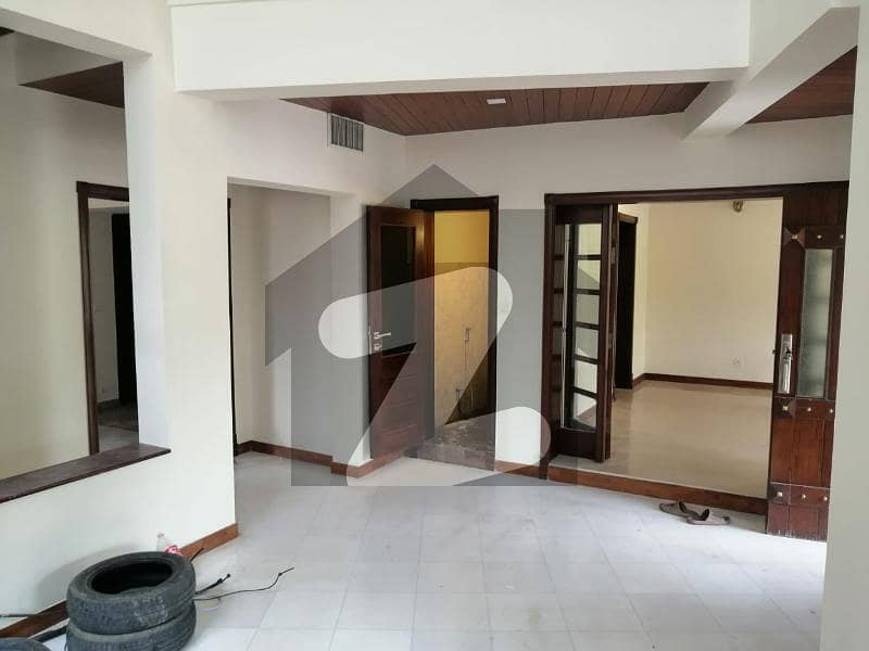 Prime Location Fully Renovated 500 Sqyd Triple Storey For Rent In D 12