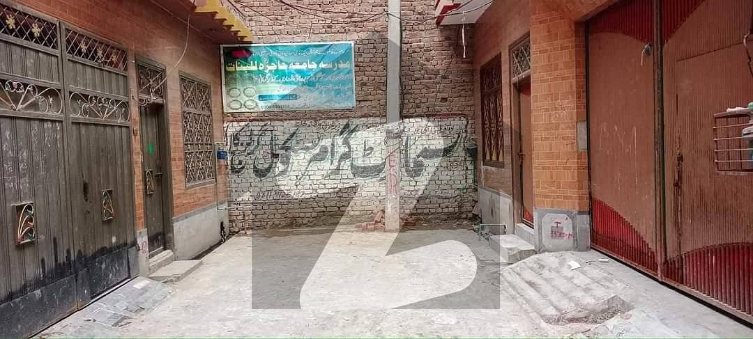 گل آباد ڈلا زیک روڈ پشاور میں 7 کمروں کا 5 مرلہ مکان 1.5 کروڑ میں برائے فروخت۔