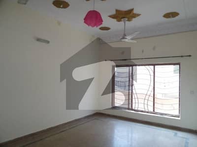 Book A Building Of 2250 Square Feet In Wakeel Colony Rawalpindi