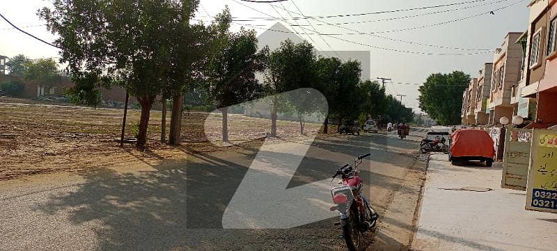 ایڈن آباد ایڈن لاہور میں 5 مرلہ رہائشی پلاٹ 65 لاکھ میں برائے فروخت۔