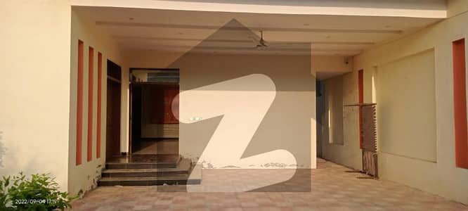 18 Marla House For Sale In Fazal Town, Near Garden Town Multan