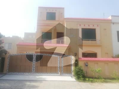 10 Marla House For Rent In Ghori Block Sector B Bahria Town Lahore