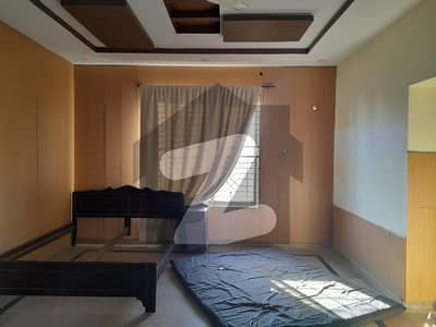Dc Colony 1 Kanal Upper Portion For Rent With Separate Gate