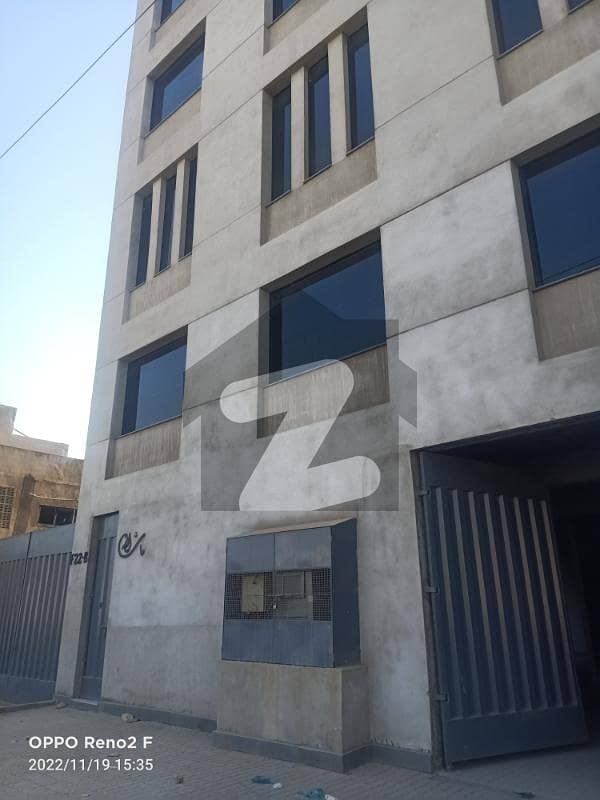 سندھ انڈسٹریل ٹریڈنگ اسٹیٹ (ایس آئی ٹی ای) کراچی میں 12 کنال فیکٹری 18 لاکھ میں کرایہ پر دستیاب ہے۔