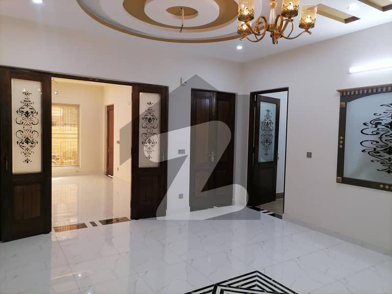 ملٹری اکاؤنٹس ہاؤسنگ سوسائٹی لاہور میں 5 کمروں کا 8 مرلہ مکان 2.52 کروڑ میں برائے فروخت۔